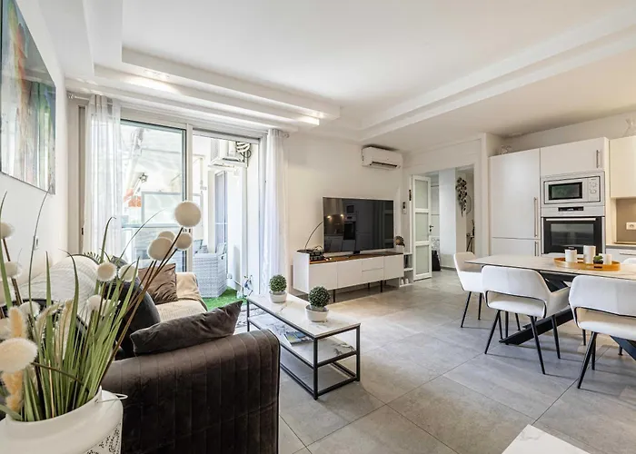 Modern 1 Bedrm With Balcony - Cannes-croisette * كان