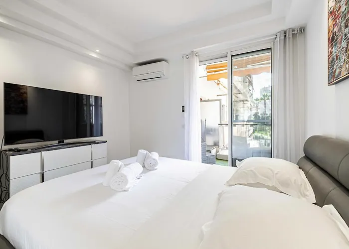 Modern 1 Bedrm With Balcony - Cannes-croisette Cannes